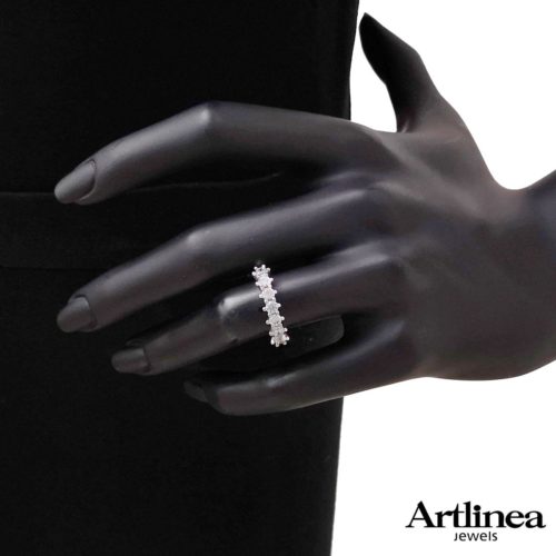 Klassischer Riviera-Ring mit 6 Diamanten