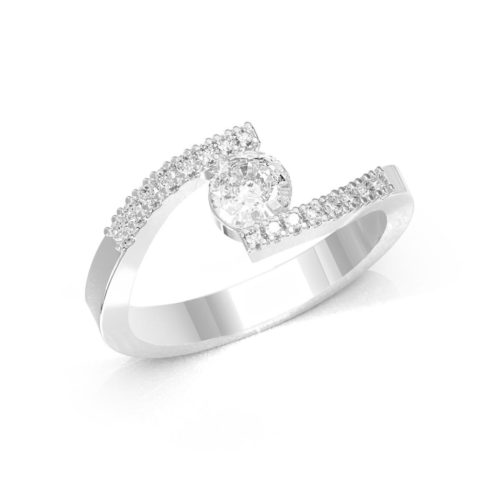 Ring mit weißen Diamanten - 689