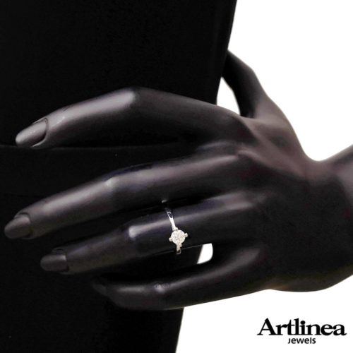 Solitärring mit Diamant