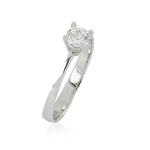 Klassischer Solitärring mit Diamant