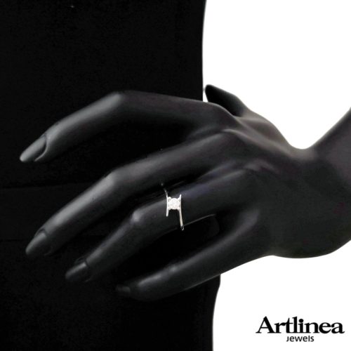 Contrarié Solitärring mit Diamant